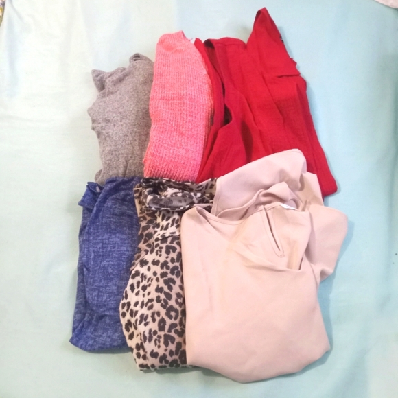 💰 NWOT Womens Bundle Lot of 6 Pieces Winter Fall All Size Medium Sweaters Tops - Picture 1 of 7